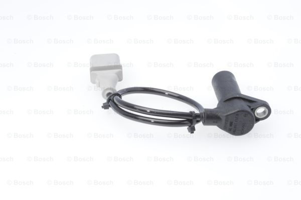 Sensor, crankshaft pulse BOSCH 0261210204 4