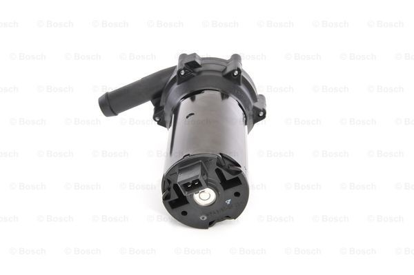 Auxiliary water pump (cooling water circuit) BOSCH 0392022002