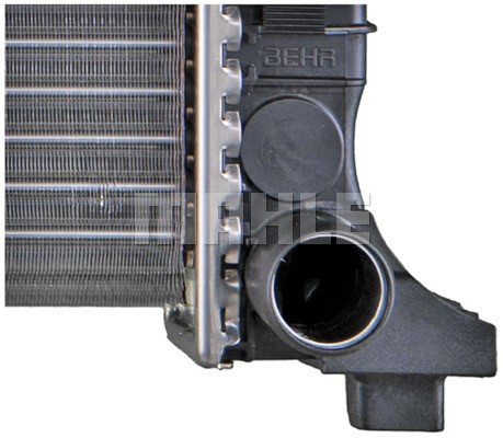 Radiator, engine cooling MAHLE CR677000P 10
