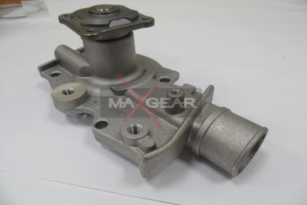Water Pump, engine cooling MAXGEAR 470021