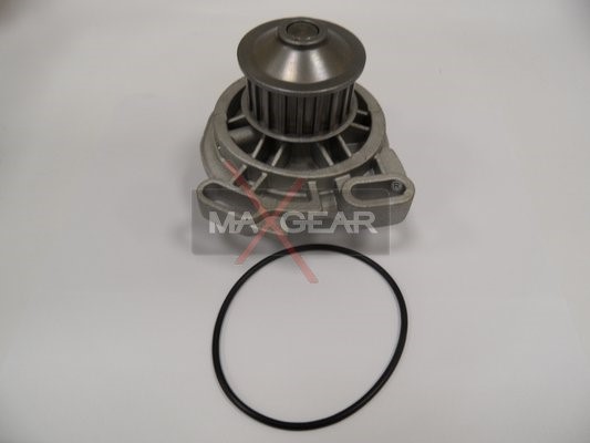 Water Pump, engine cooling MAXGEAR 470092 2