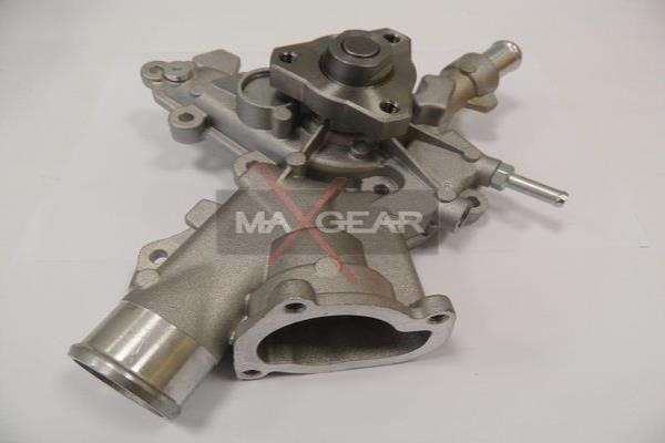 Water Pump, engine cooling MAXGEAR 470122
