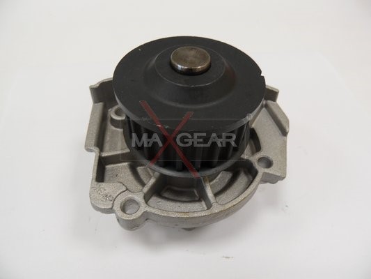 Water Pump, engine cooling MAXGEAR 470146