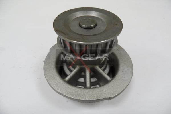 Water Pump, engine cooling MAXGEAR 470031