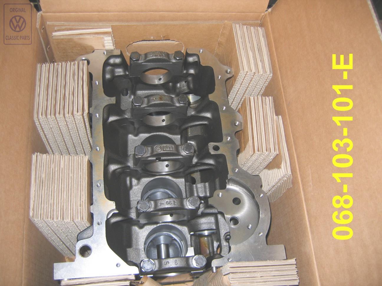 Cylinder block with pistons AUDI / VOLKSWAGEN 068103101E