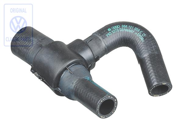 Coolant hose AUDI / VOLKSWAGEN 068121058C