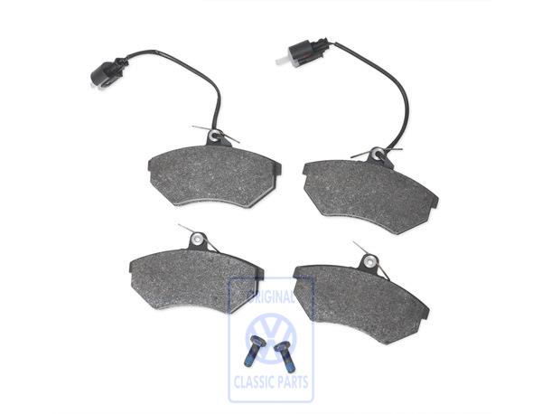 1 set: brake pads with wear indicator for disc brake AUDI / VOLKSWAGEN 357698151F 3