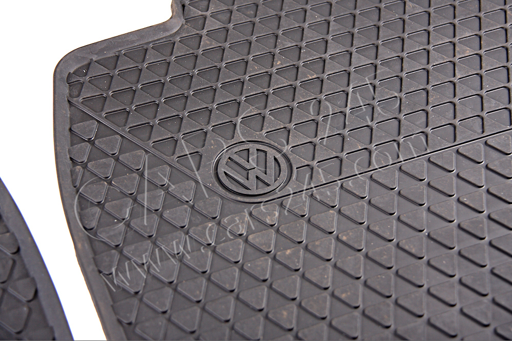 1 set foot mats (rubber) AUDI / VOLKSWAGEN 3B1061501A041 3