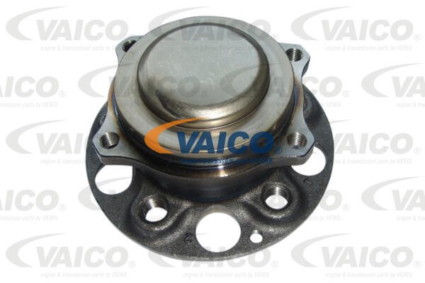 Wheel Hub VAICO V30-3305