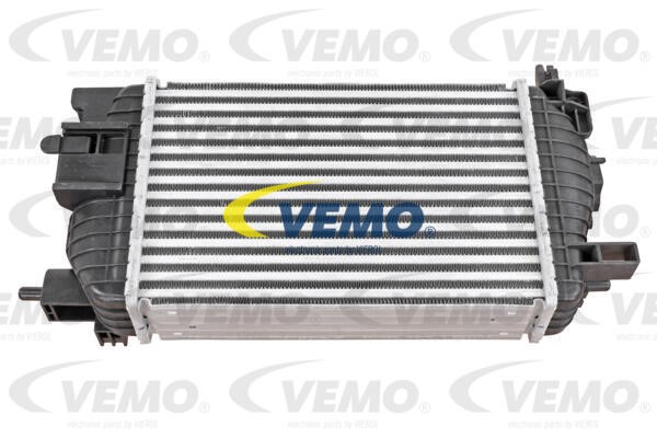 Charge Air Cooler VEMO V40-60-2126 2