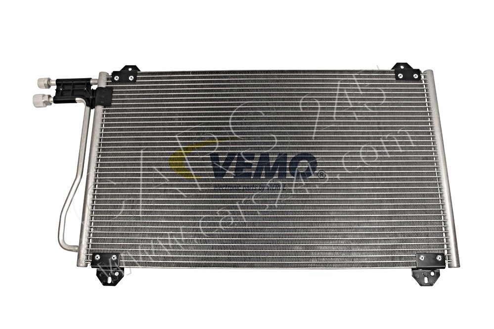 Condenser, air conditioning VEMO V30-62-1033