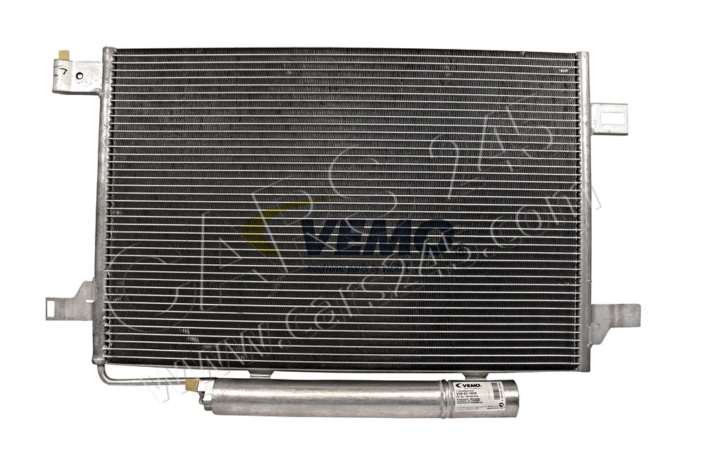 Condenser, air conditioning VEMO V30-62-1036