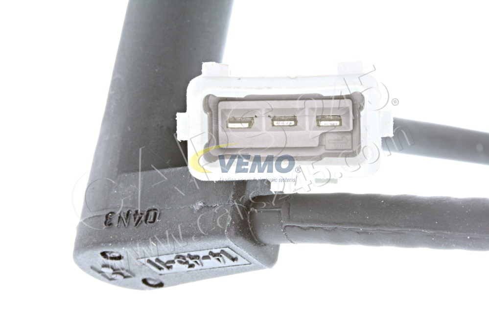 Sensor, crankshaft pulse VEMO V22-72-0032 2