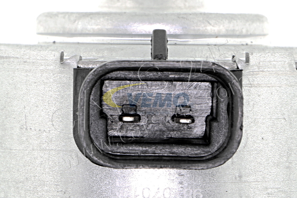 Fan, engine cooling VEMO V40-01-1069 2