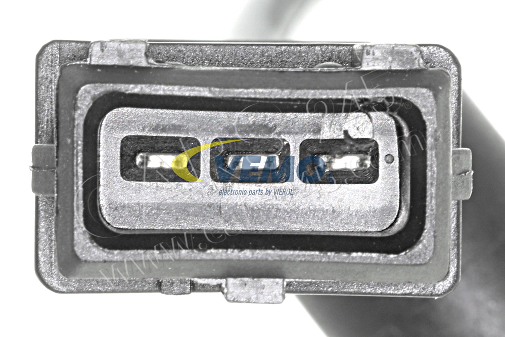 Sensor, crankshaft pulse VEMO V24-72-0018 2