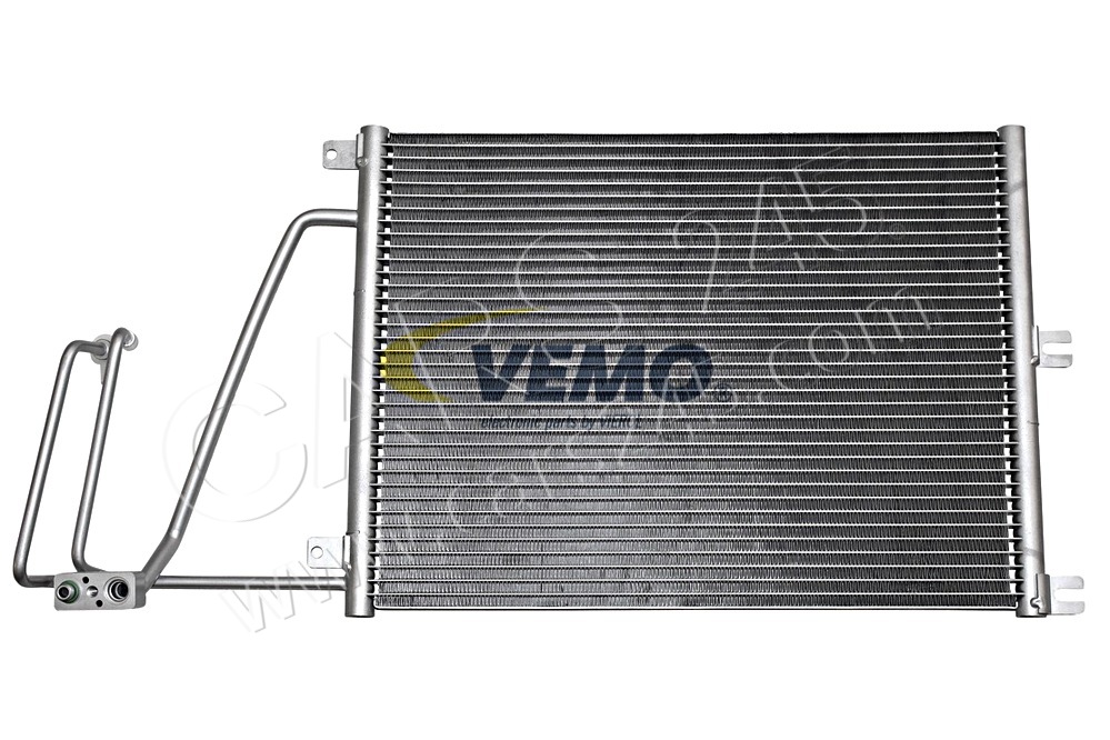 Condenser, air conditioning VEMO V40-62-0019