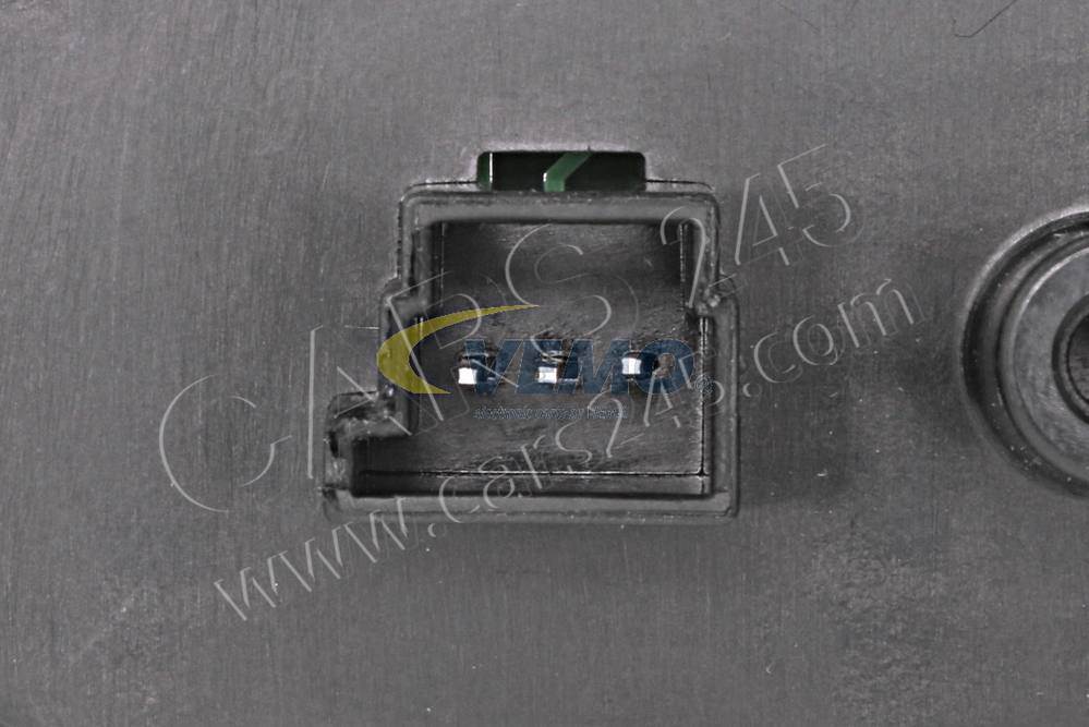 Switch, window regulator VEMO V30-73-0224 2