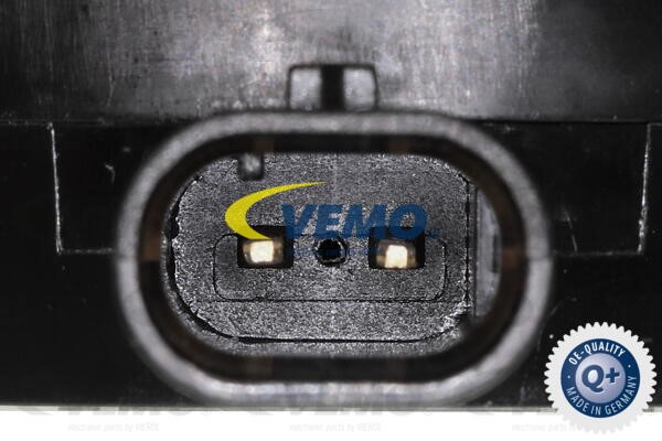Auxiliary water pump (cooling water circuit) VEMO V10-16-0046 2