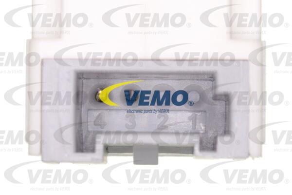 Switch, clutch control (cruise control) VEMO V24-73-0050 2
