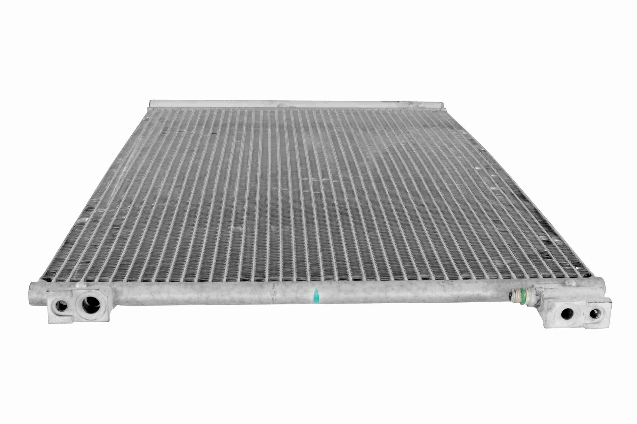 Condenser, air conditioning VEMO V40-62-0031 4