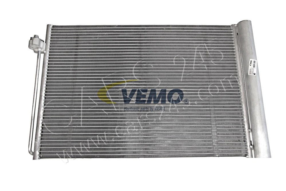 Condenser, air conditioning VEMO V20-62-1011