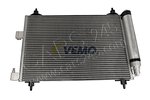 Condenser, air conditioning VEMO V22-62-0006